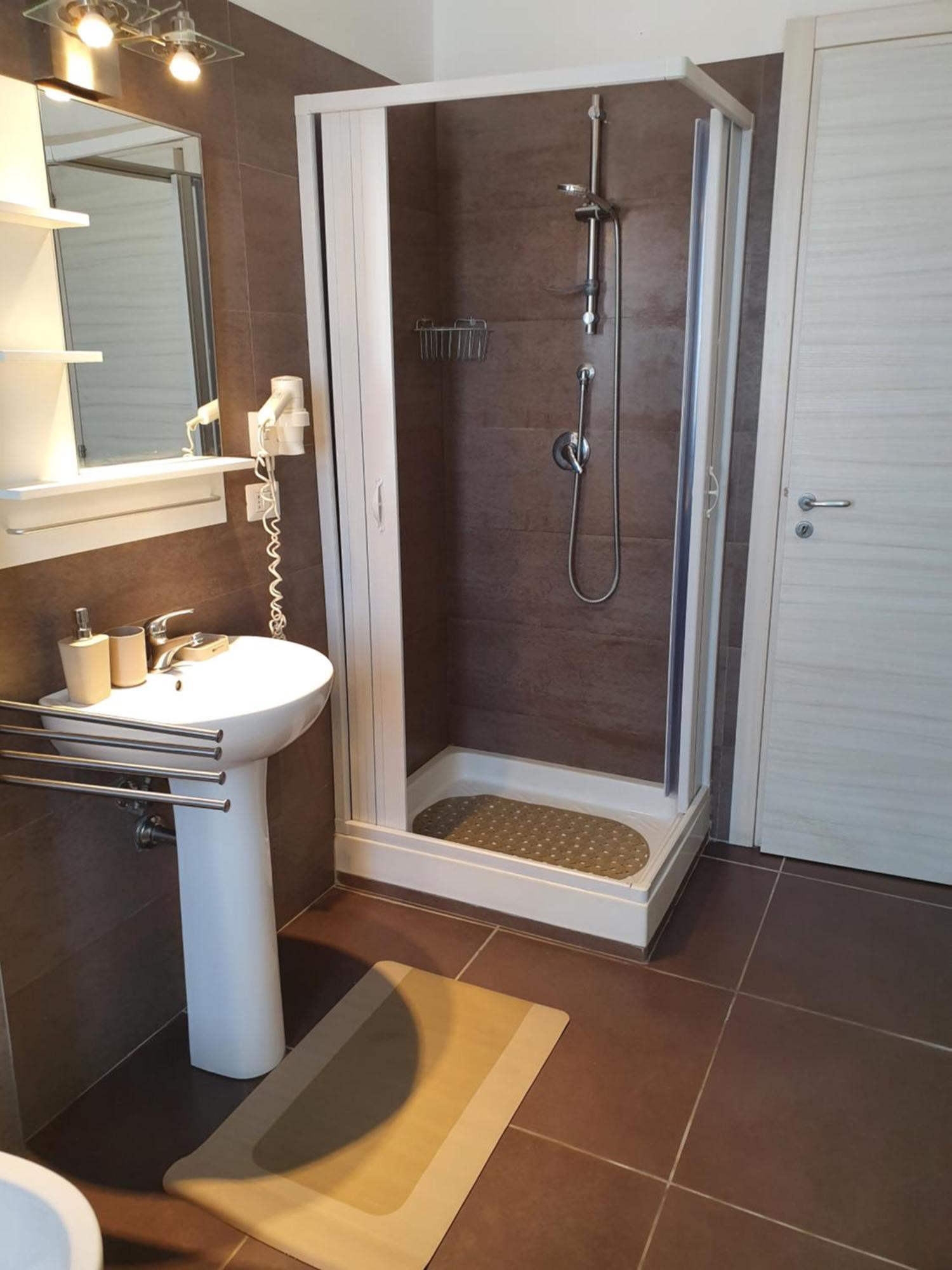 4Rooms Guest House Free Wi-Fi 살레르노 외부 사진