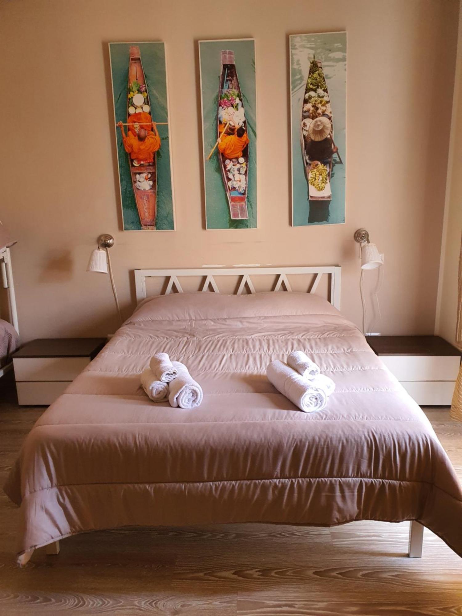4Rooms Guest House Free Wi-Fi 살레르노 외부 사진