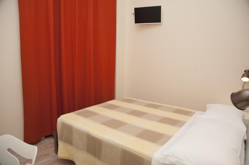 4Rooms Guest House Free Wi-Fi 살레르노 객실 사진
